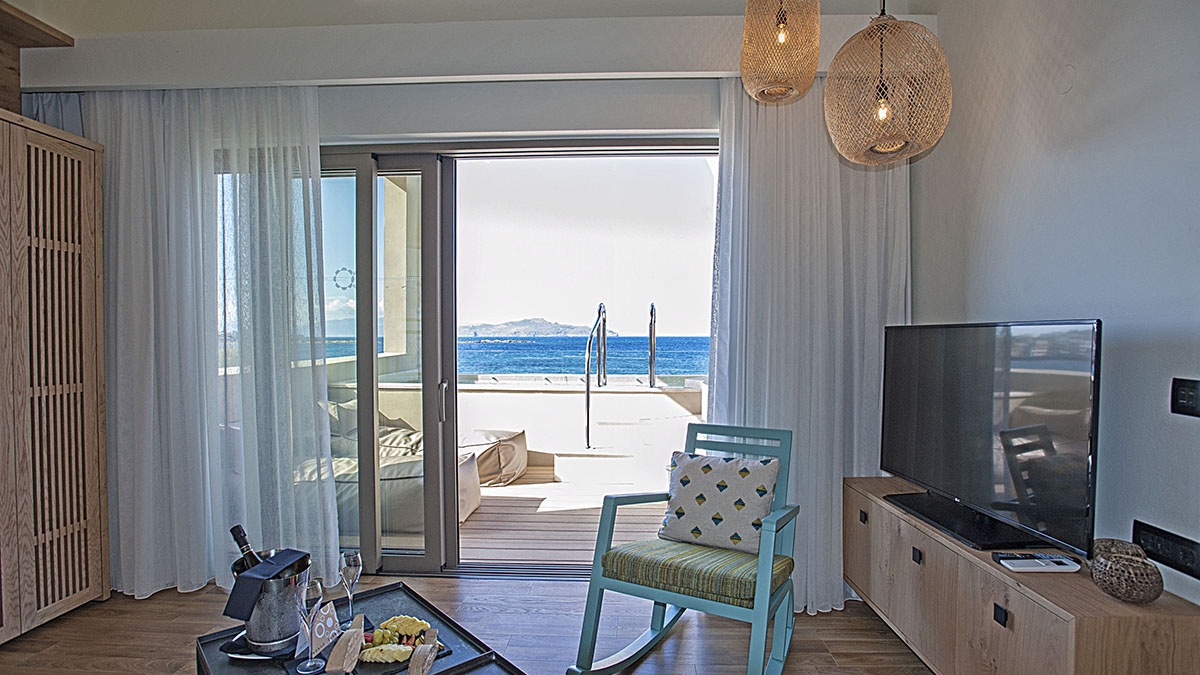 Absolute Haven Sea Front with Private Pool